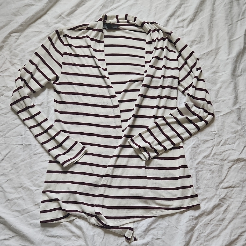 Mix Burgundy and White Knit Top